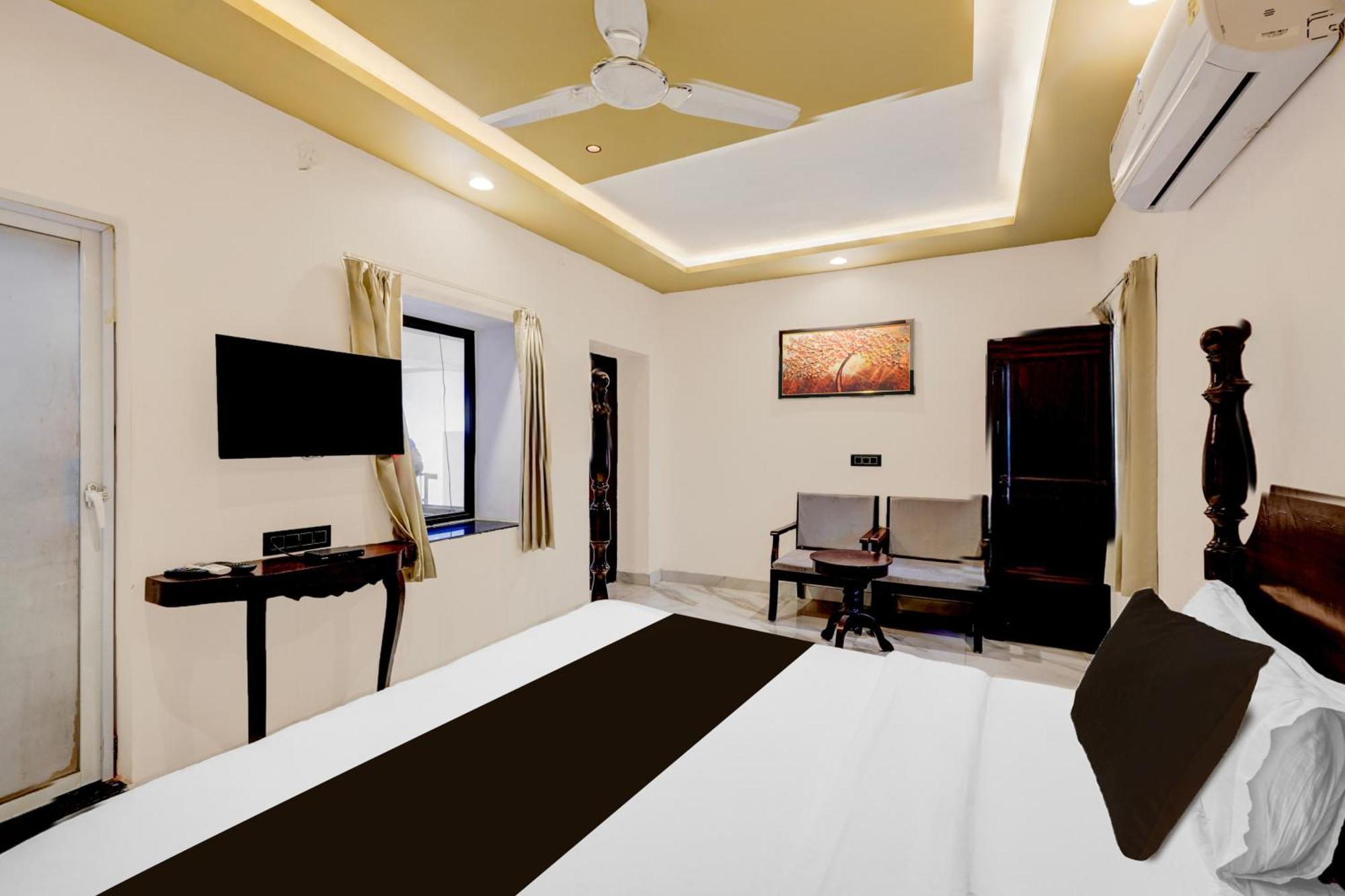 Hotel O Lake N Hill View Удайпур Екстериор снимка